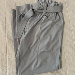 Athleta Skyline II paper bag waist light gray pants